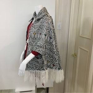 TAPESTRY CAP SILVER GEOMETRIC ONE SIZE FITS MOST!